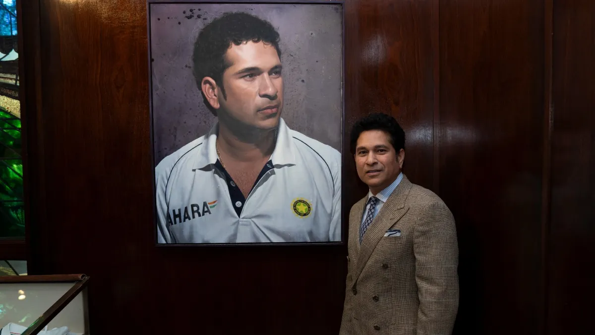 Sachin Tendulkar with his newly unveiled portrait at Lord's MCC Museum