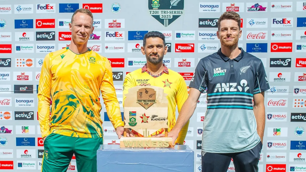 The three captains of South Africa (Rassie van der Dussen), Zimbabwe (Sikandar Raza) and New Zealand (Mitchell Santner) with the T20I tri-series trophy