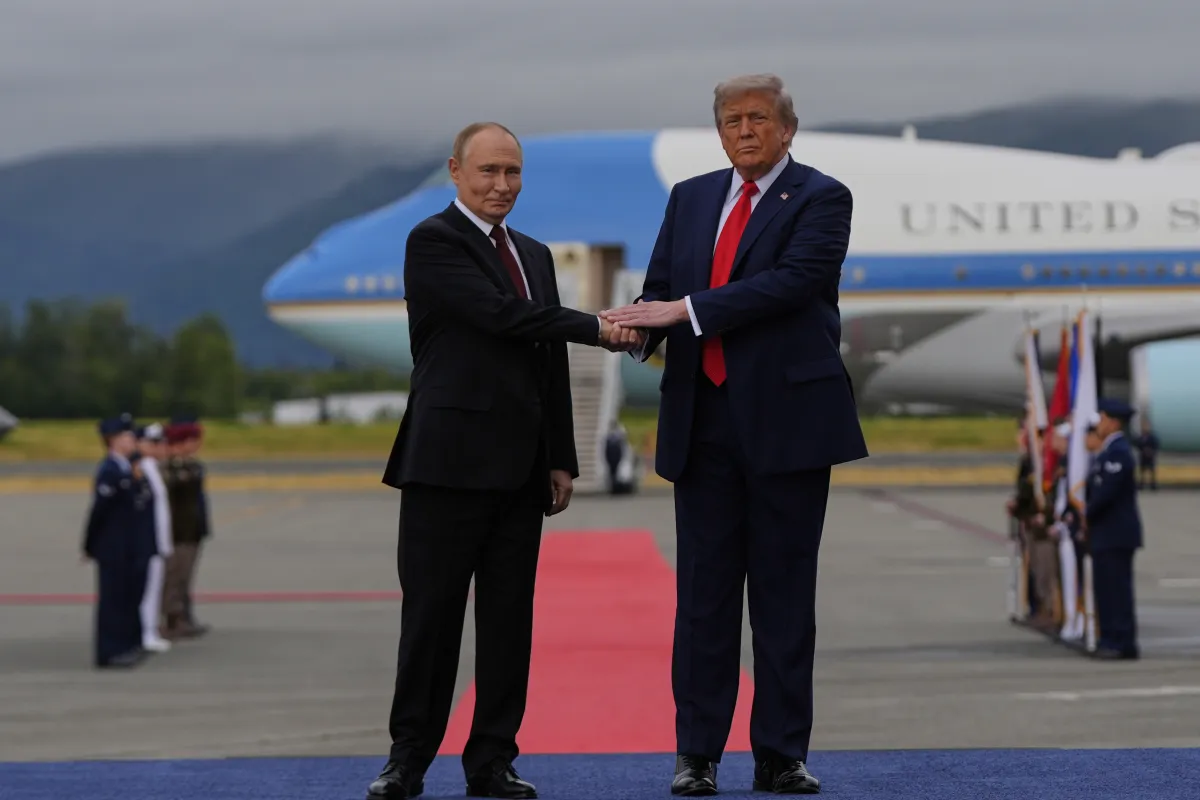 US President Donald Trump and Russia's Vladimir Putin were seen shaking hands upon their arrival in Alaska.
