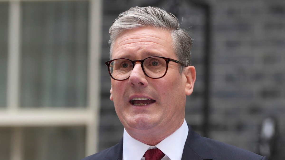 UK PM Starmer issues tough warning on illegal immigration amid expansion of deportation scheme