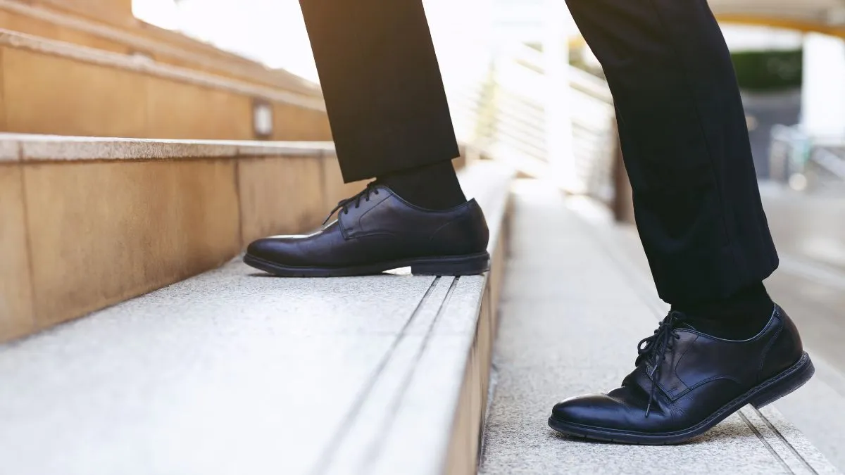 Easy ways to get 10,000 steps with a 9 to 5 job