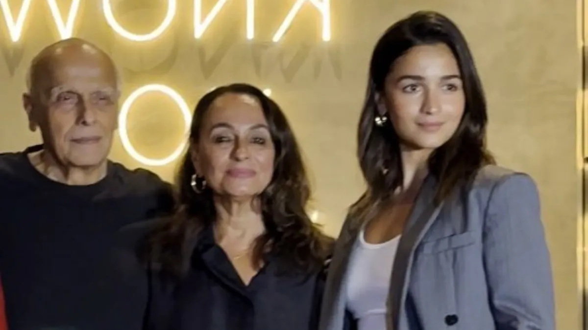 Alia Bhatt seen with her parents Mahesh Bhatt and Soni Razdan in Mumbai.