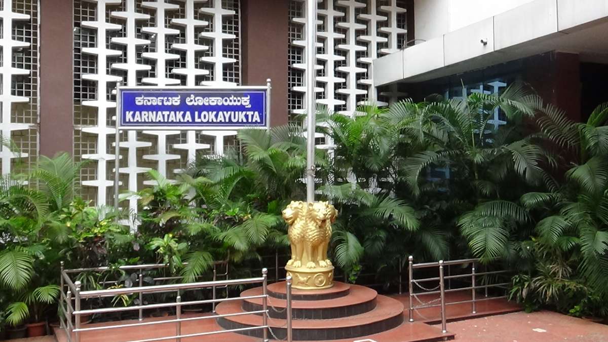Karnataka: Ex-clerk earning Rs 15,000 a month amasses assets worth Rs 30 crore by siphoning off public funds