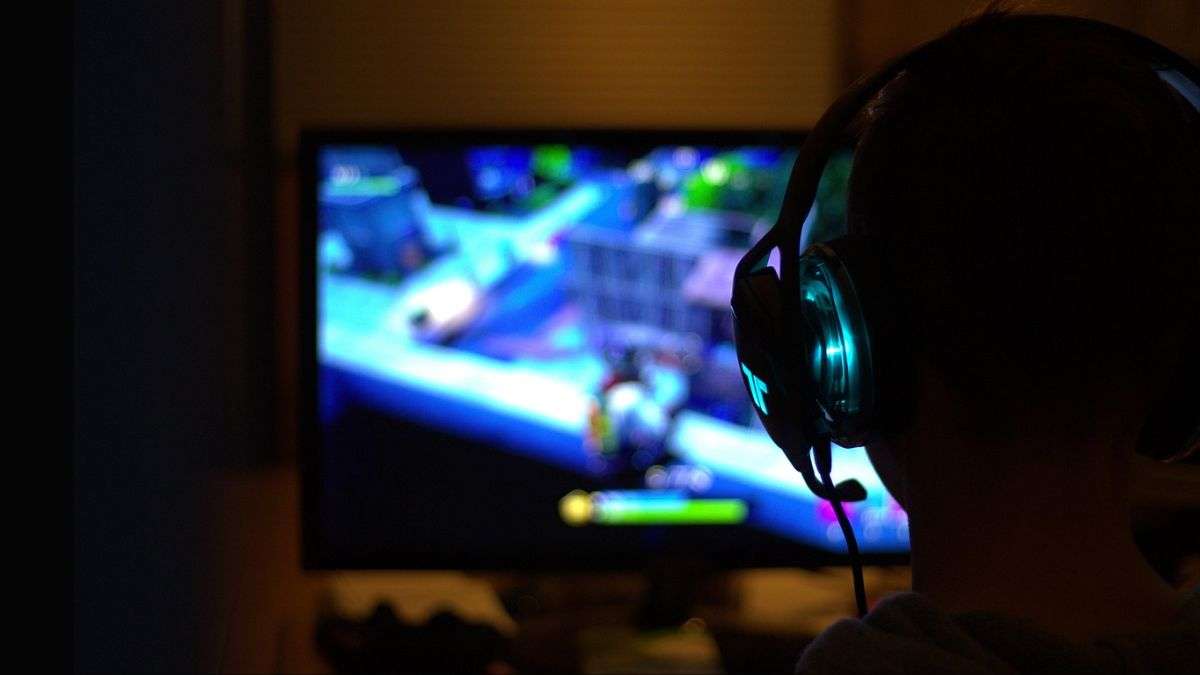 online-gaming-pixabay-1755689797.jpg