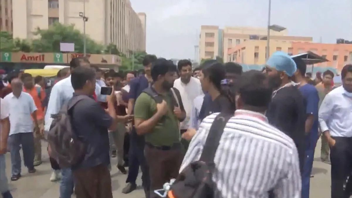 Patna AIIMS doctors continue strike for 3rd day over 'misconduct' by MLA; services hit