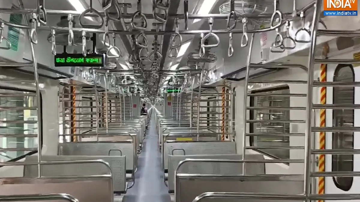 Eastern Railway introduces first air-conditioned local train on Ranaghat–Sealdah route.