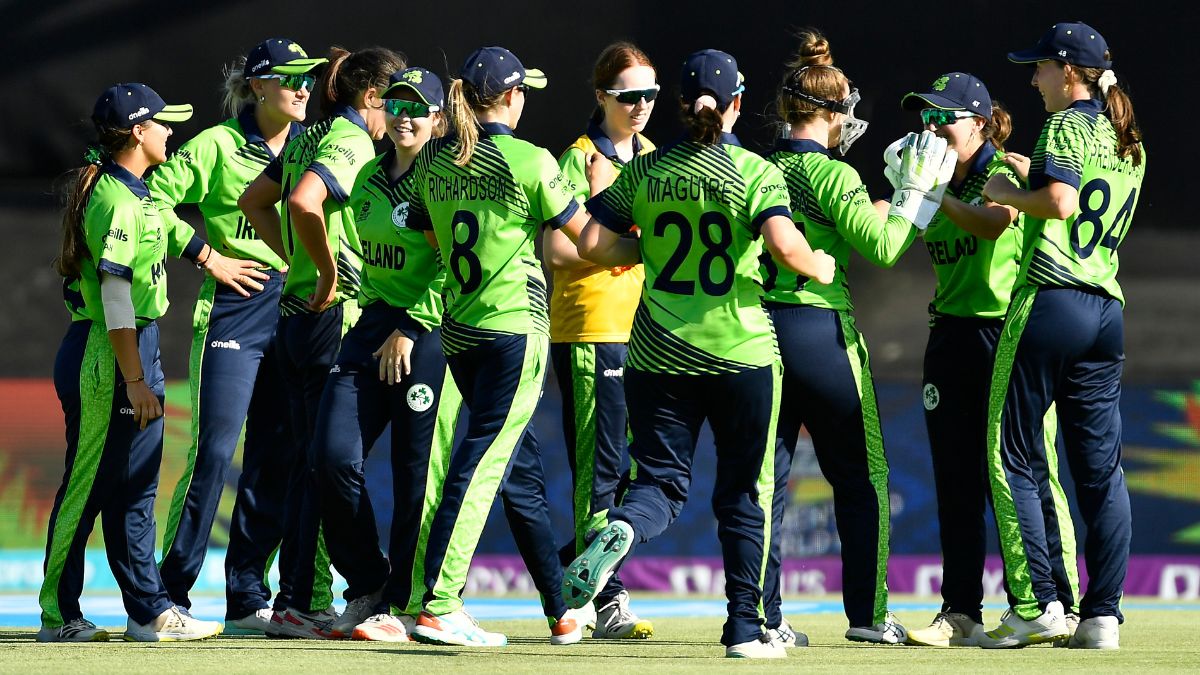 Ireland stun Pakistan in 2nd T20I to win series, Jane Maguire creates world record with last-ball six