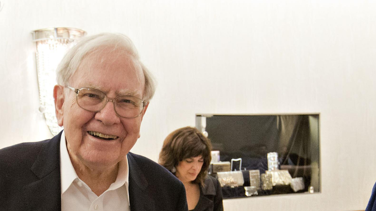 Warren Buffett's Birthday: 5 investing tips that investors can learn from him