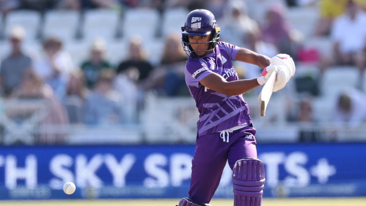 Record-breaking Northern Superchargers beat London Spirit to reach Hundred final