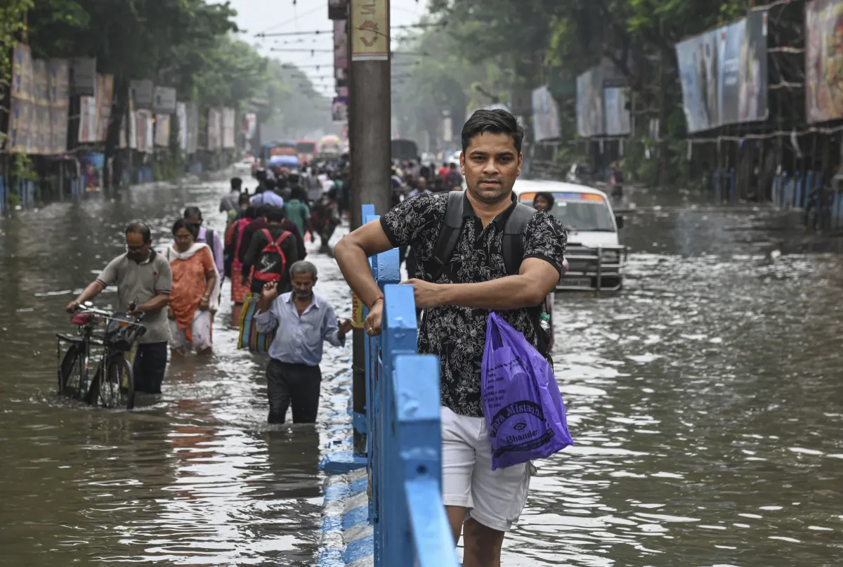 Kolkata rains: Calcutta University, Jadavpur University suspend classes ...