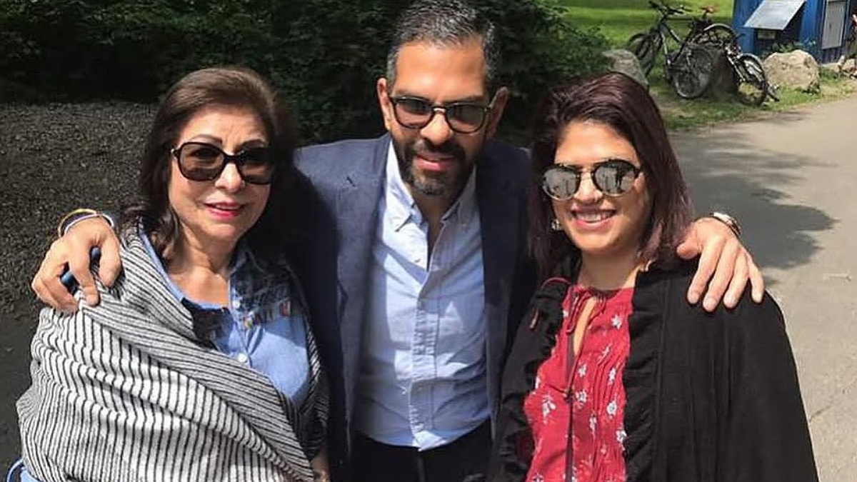 Did Sunjay Kapur's sister Mandhira Kapur just side with Karisma Kapoor in property dispute matter?