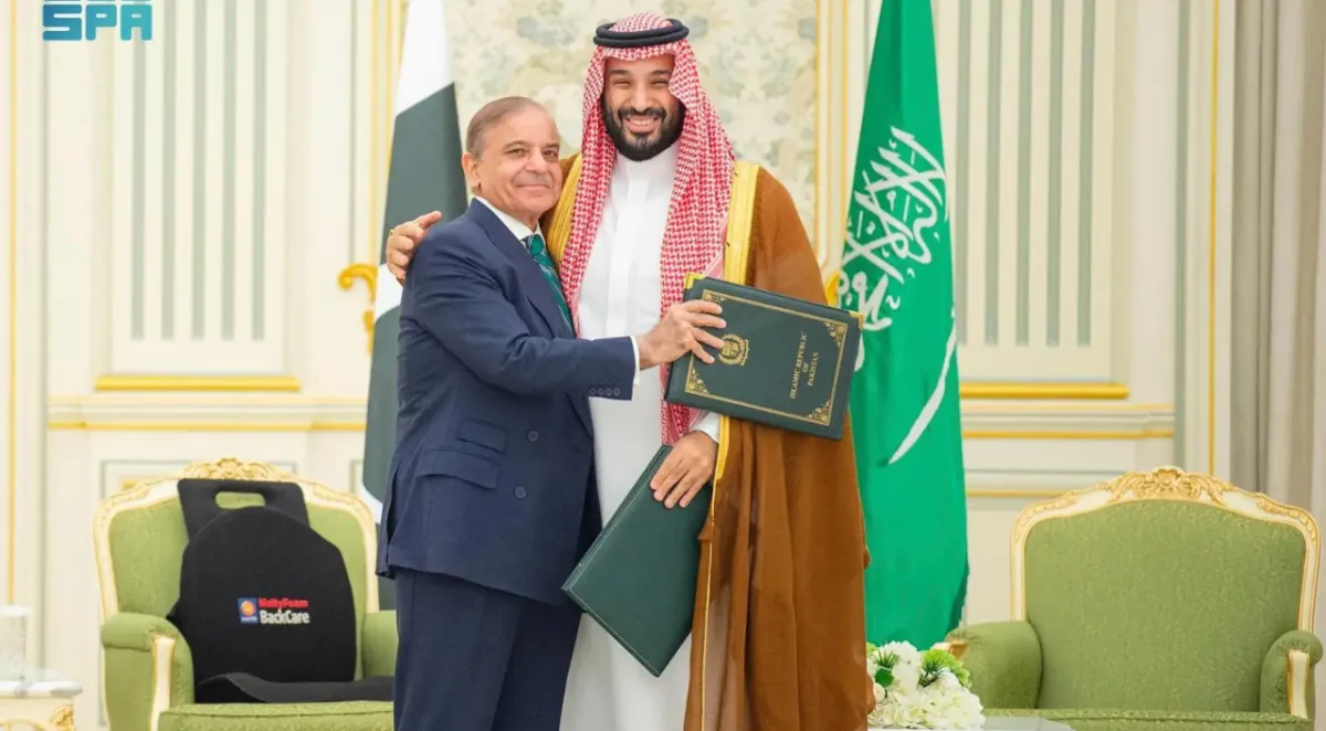 Pakistan PM Shehbaz Sharif with Saudi Arabia Crown Prince Mohammed Bin Salman