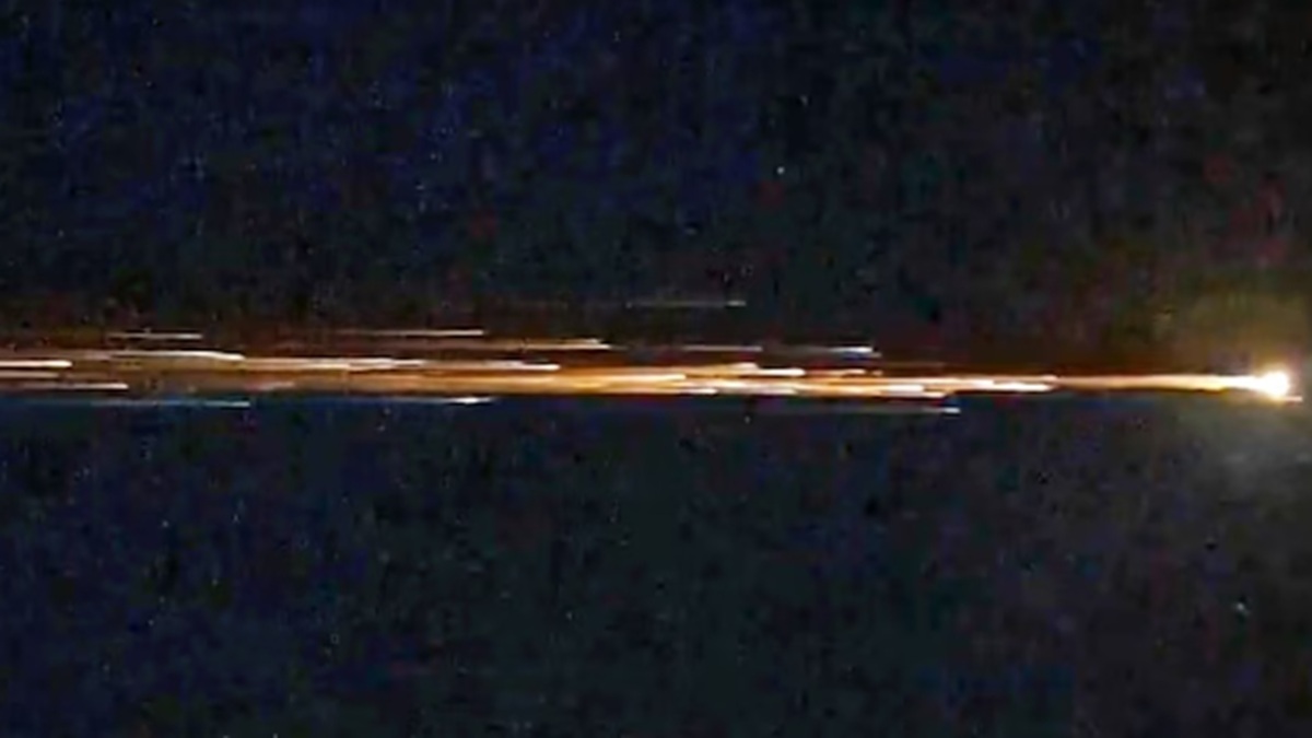AI Generated Newscast About Rare Meteor Shock: Delhi Skies Erupt in Cosmic Spectacle!