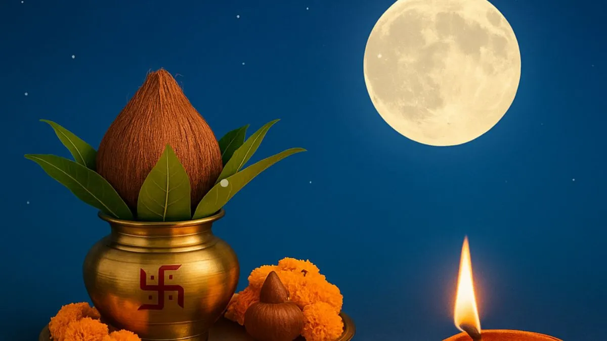 Sharad Purnima 2025 celebrations with devotees performing Lakshmi puja, lighting diyas, and offering kheer under the full moon.