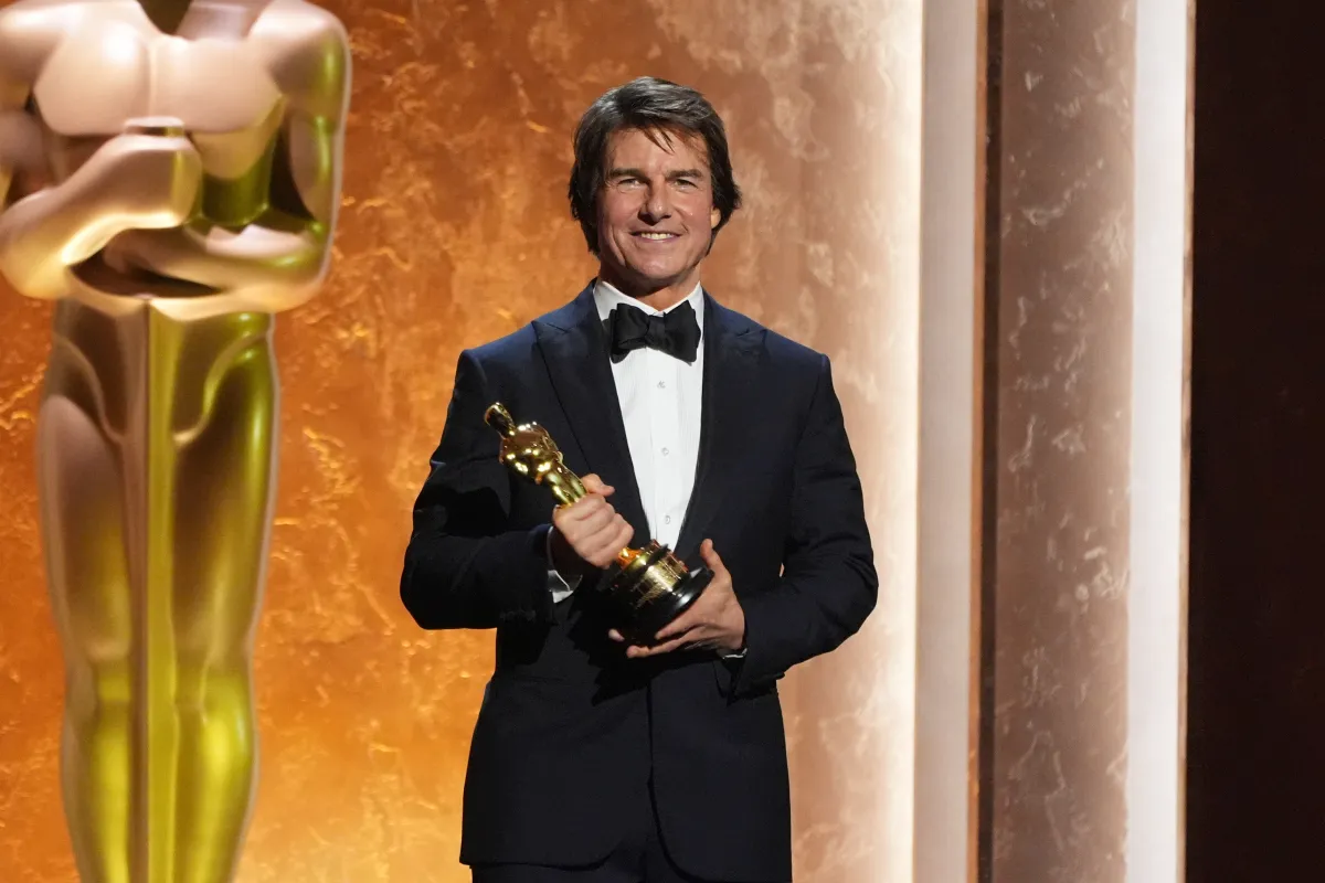 Tom Cruise honoured with an Academy Honorary Award.