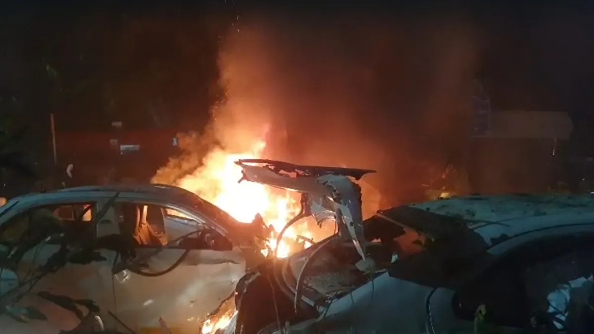 High alert issued in Mumbai following blast near Delhi's Red Fort ...
