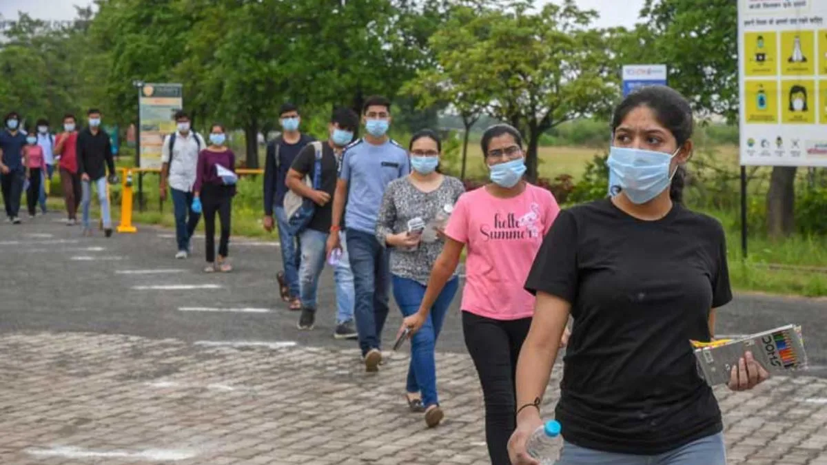 SBI Clerk Mains Analysis 2025: Check SBI Clerk Mains paper review and difficulty level. 