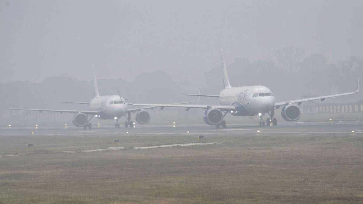 Dense fog disrupts flights across north India as visibility drops, airlines issue advisories delhi ncr weather flight st | India News – India TV