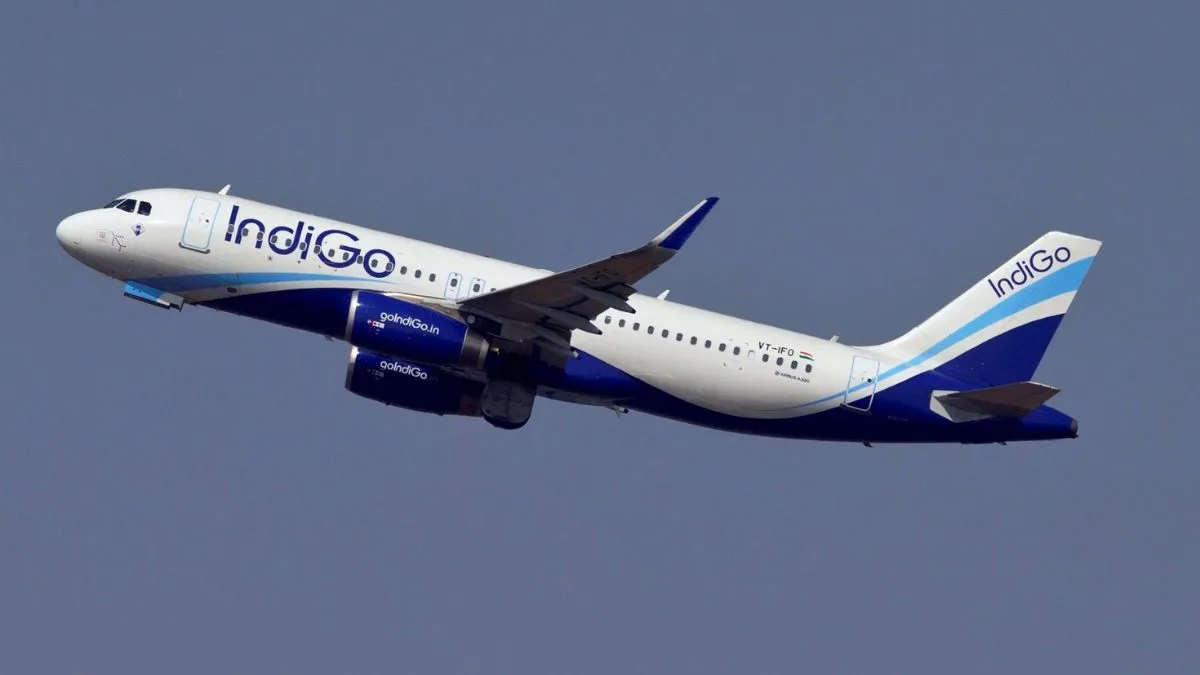 On Thursday, IndiGo cancelled more than 550 flights.