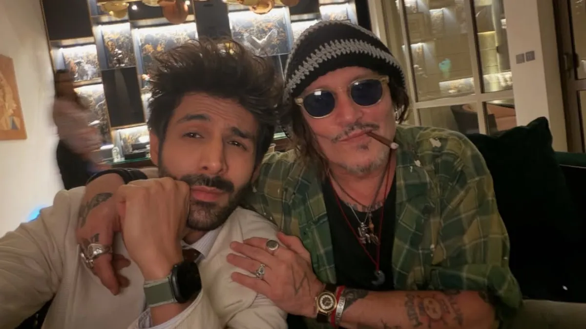 Kartik Aaryan shares a selfie with Johnny Depp on his Instagram handle. 