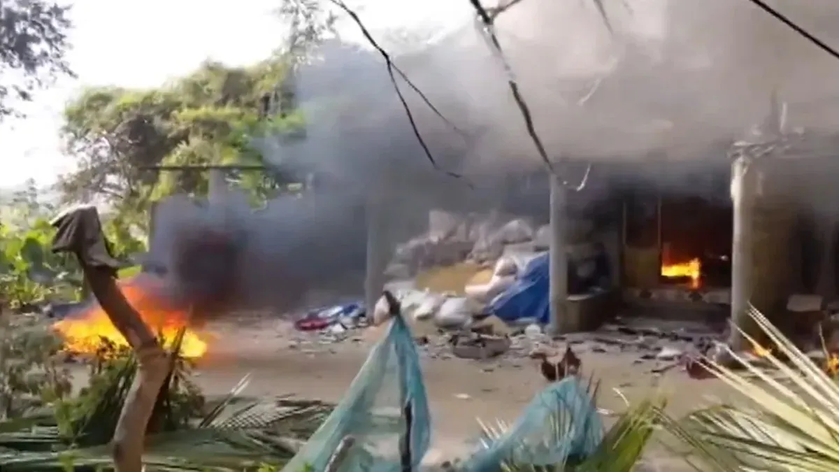 Odisha extends social media ban in Malkangiri 
