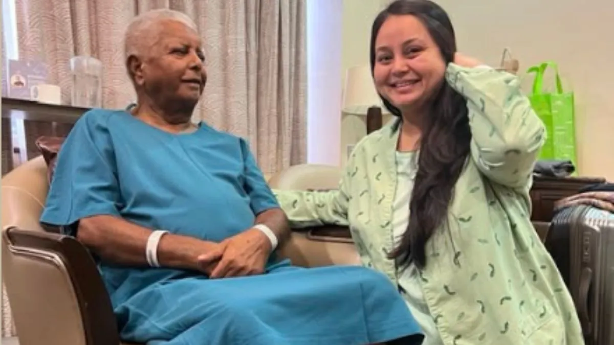 Acharya shared the heartwarming picture to mark three years since Lalu Yadav’s surgery.
