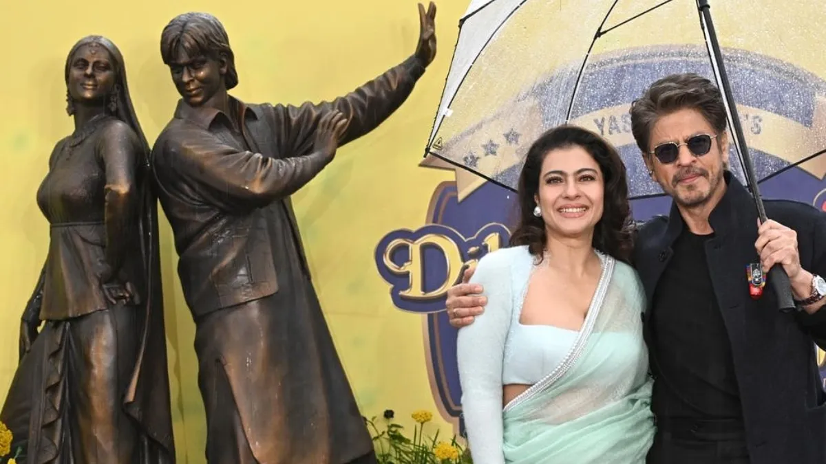 Shah Rukh Khan and Kajol unveiled the bronze statue of their iconic DDLJ characters in London.