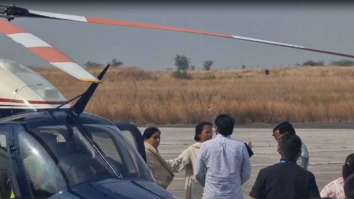 Ajit Pawar plane crash: Supriya Sule, Sunetra Pawar and Parth reach Baramati after mishap | Video