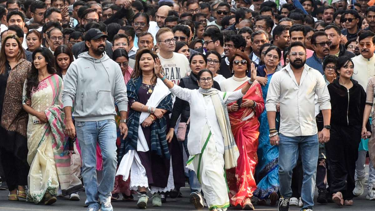 I-PAC raids drama: Mamata protests in Kolkata, ED goes to Chief Justice claiming interference