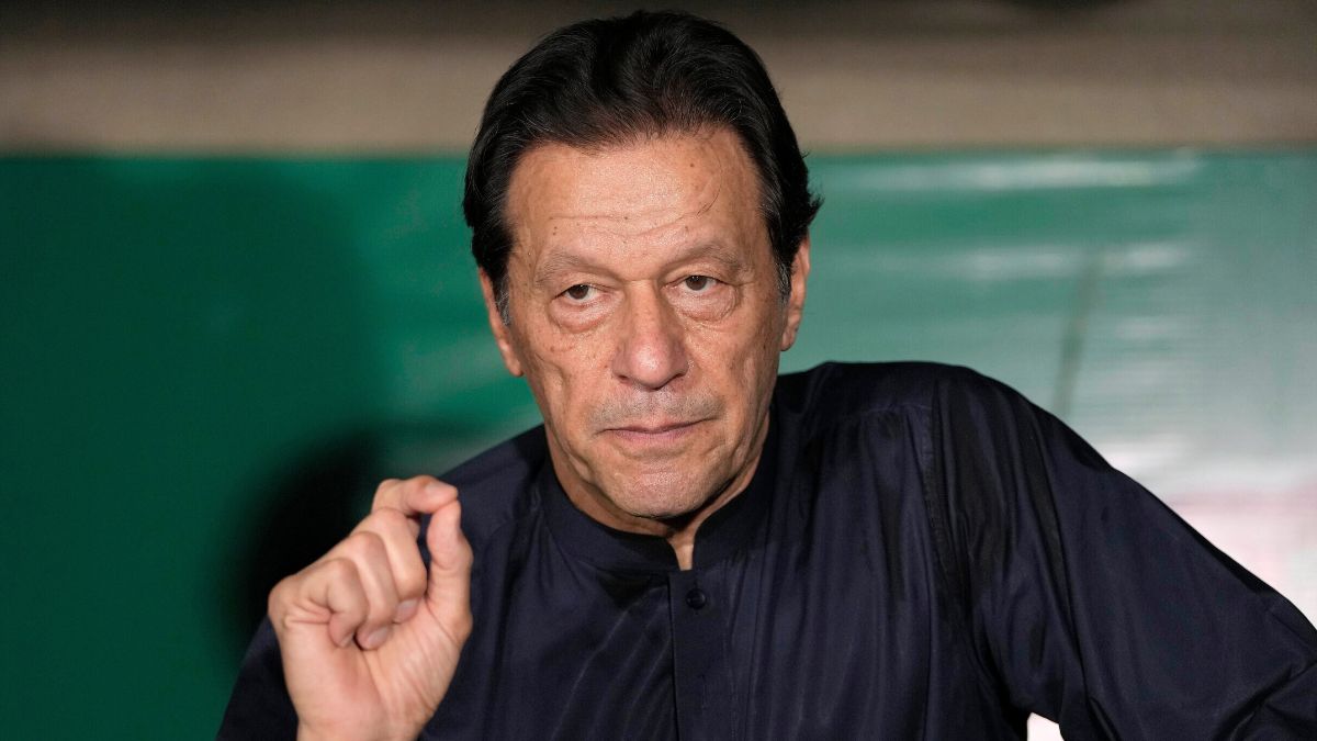 Gavaskar, Kapil among 14 captains to write letter to Pakistan government to treat Imran Khan fairly in jail