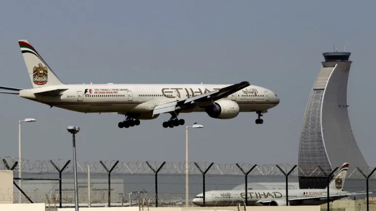 Etihad Airways resumes limited flights from Abu Dhabi amid war tensions | Check operational routes now