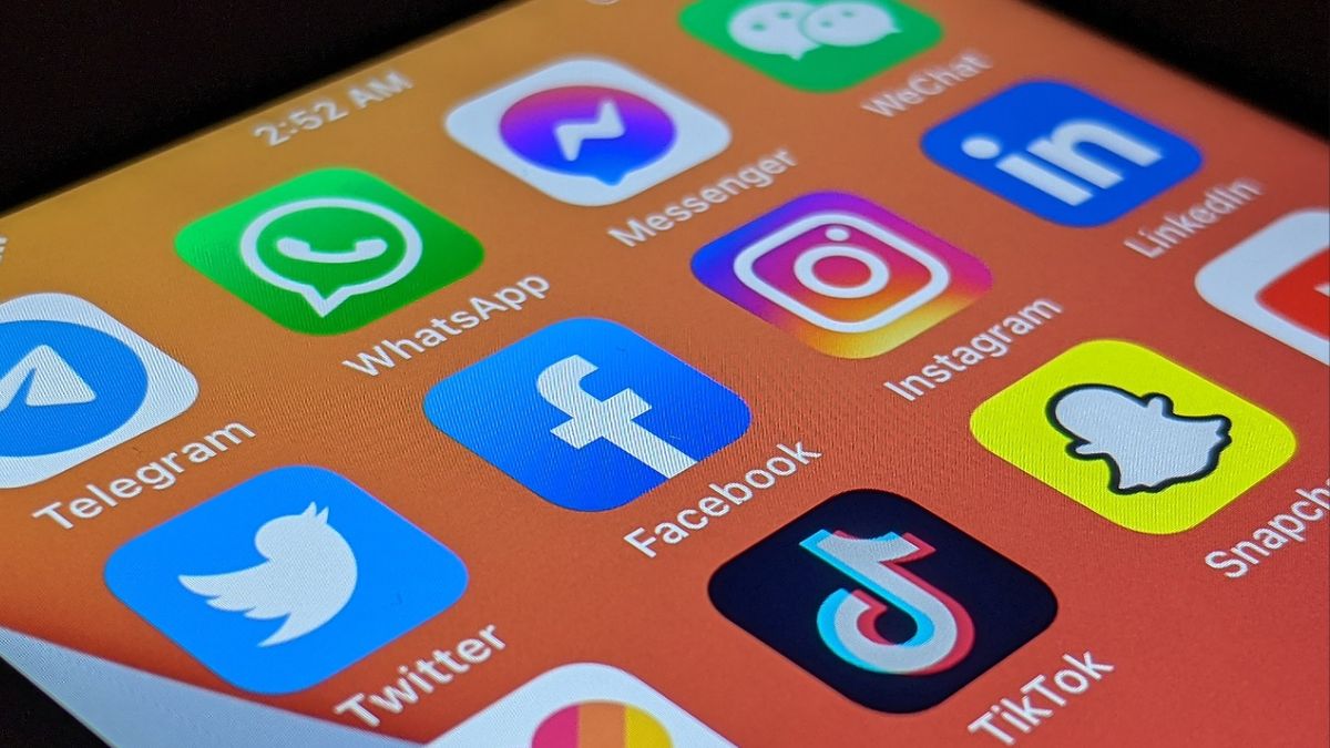 No more fake accounts on social media: Centre considering KYC rules for Facebook, Instagram, Snapchat and X