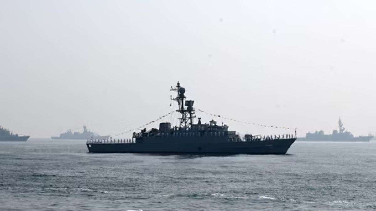 US releases video of Iranian warship sinking near Sri Lanka | VIDEO | World News – India TV