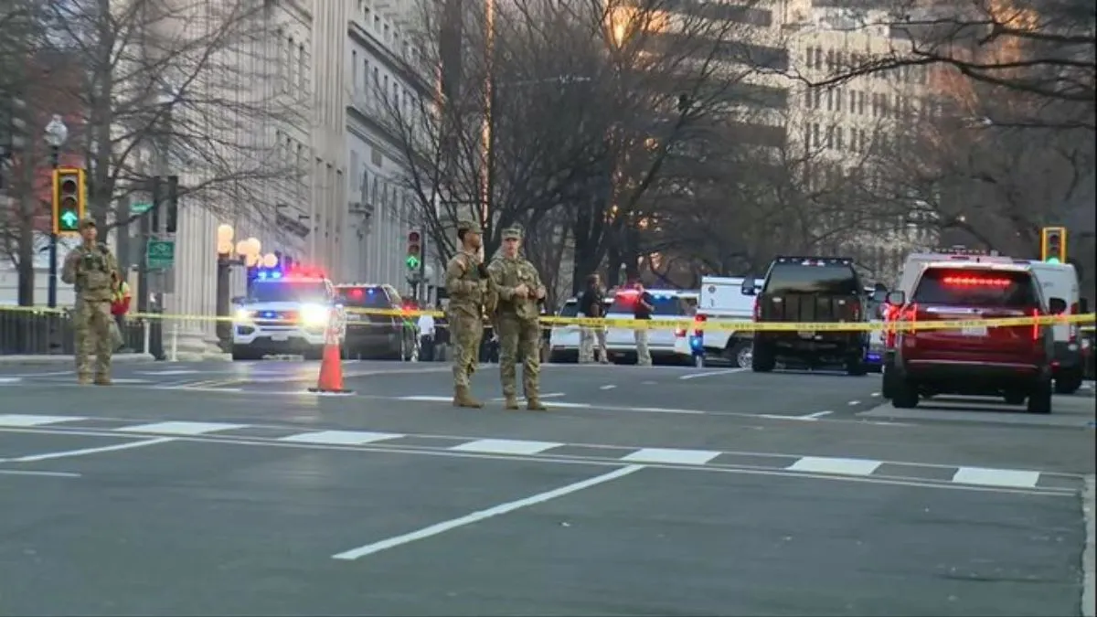 Van crashes into security barricade near White House, area shut down ...