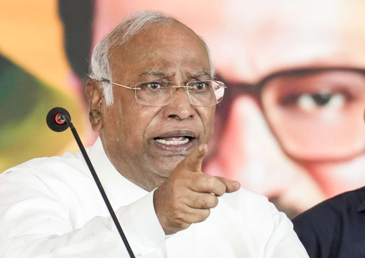 Let the notice come, our people will reply to it: Kharge on EC notice ...