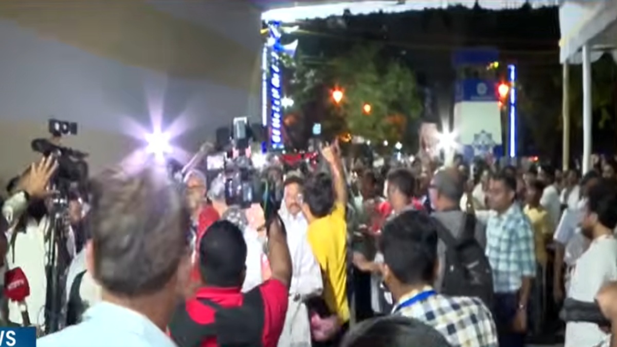 Bengal elections: BJP, TMC leaders face off as clash erupts outside EVM ...