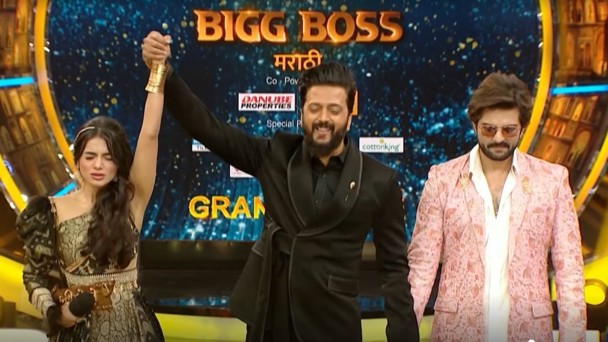 Bigg Boss Marathi 6 winner: Tanvi Kolte lifts trophy, wins Rs 15 lakh