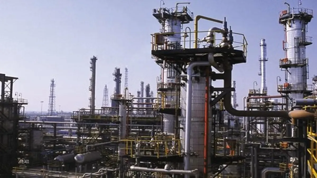 India caps refinery margins after windfall tax to curb fuel losses as ...