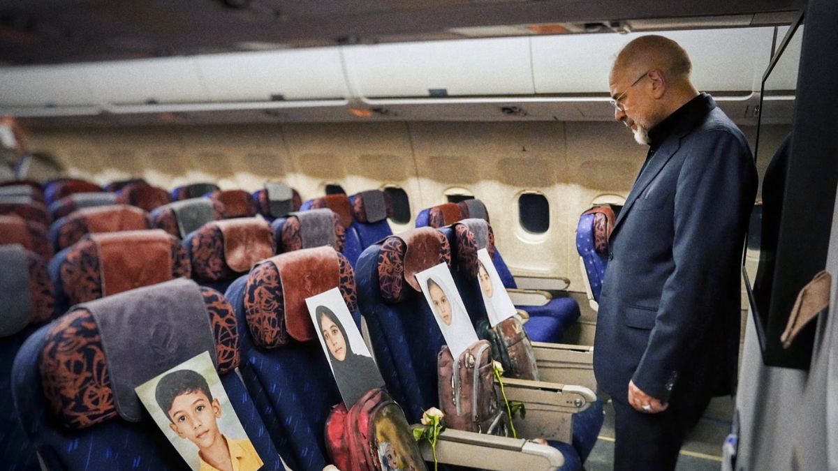 'My companions': Iranian delegation carries photos of Minab school strike victims on flight to Pakistan