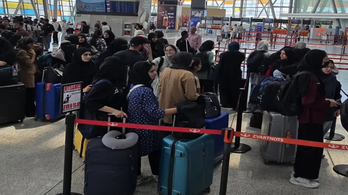 India issues fresh advisory, urges citizens not to travel to Iran by air or land as flights resume