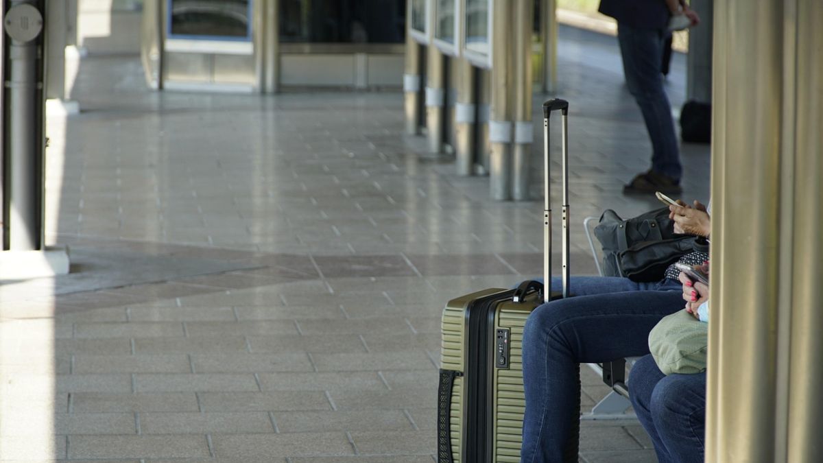 Planning to buy travel insurance for a vacation? Here are certain things to keep in mind