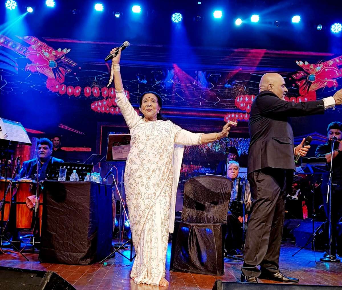 When Asha Bhosle’s viral ‘Tauba Tauba’ performance at 91 made Dubai fans roar | WATCH