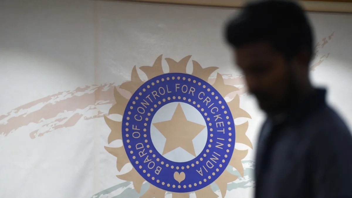 BCCI not a public authority under RTI Act: CIC reverses its order