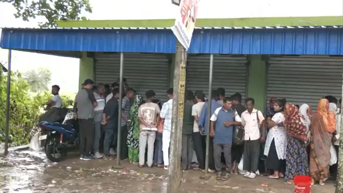 Bangladeshi migrants head back across border: How BJP's anti-infiltration push is changing Bengal