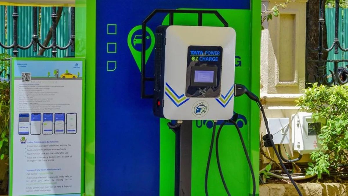 CAQM unveils major anti-pollution push across Delhi-NCR; electric 3-wheelers to become mandatory