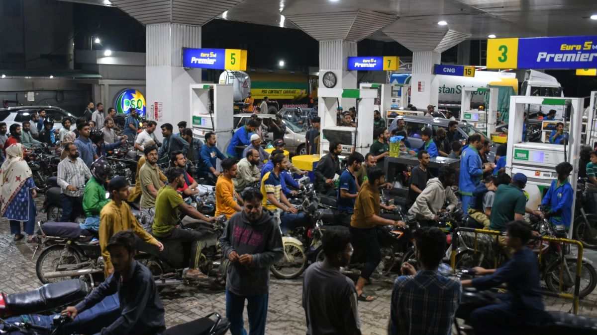 Pakistan minister exposes country's volatility amid fuel crisis, says 'have no strategic reserves like India'