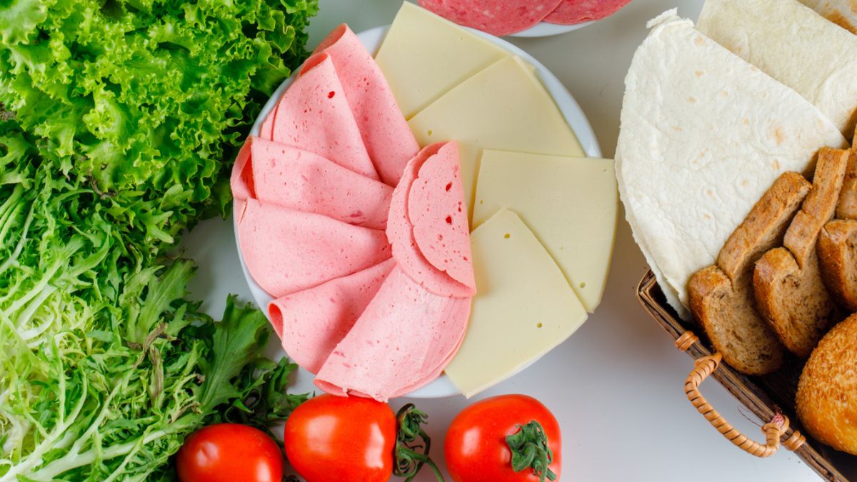 Processed meats to protein bars: Fitness coach shares 10 protein foods best avoided for fat loss
