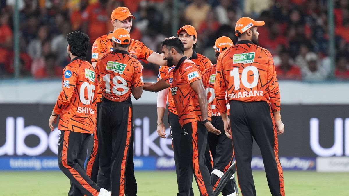 RCB suffer embarrassing defeat to Hyderabad in IPL 2026, yet seal spot in top two spot alongside GT