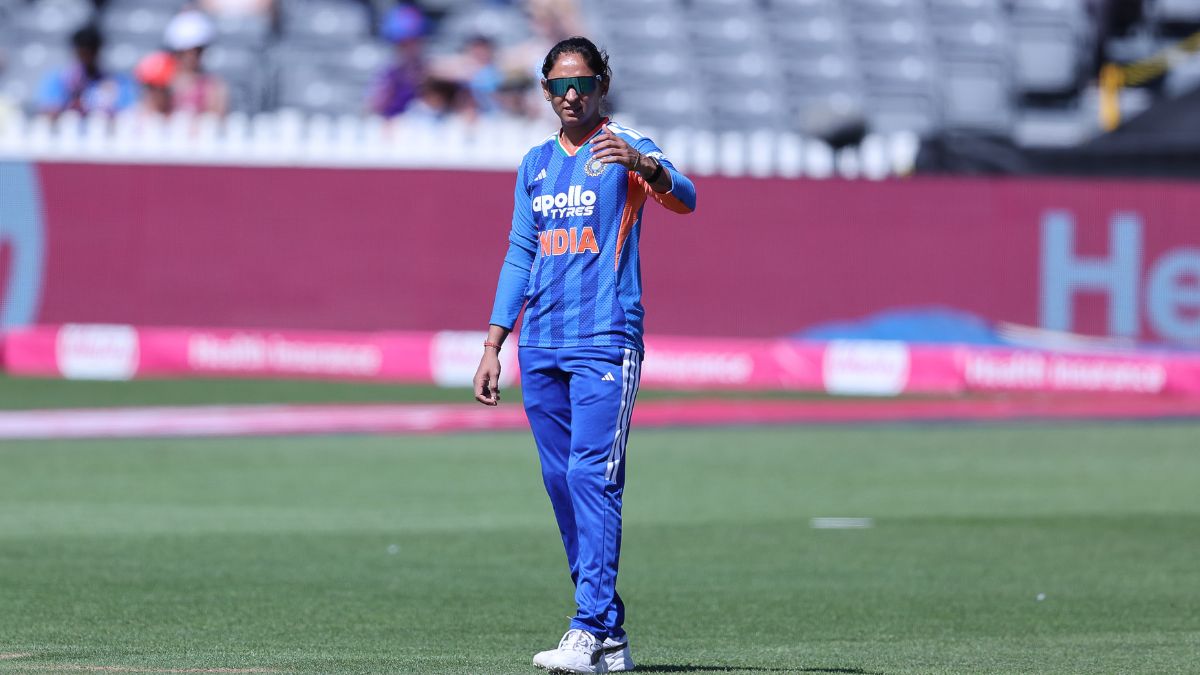 Harmanpreet Kaur registers major record before Indian batters collapse chasing 169 vs England