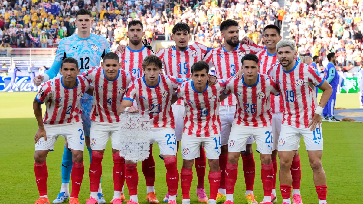 Why have Paraguay not qualified for World Cup round of 32 despite being on four points?